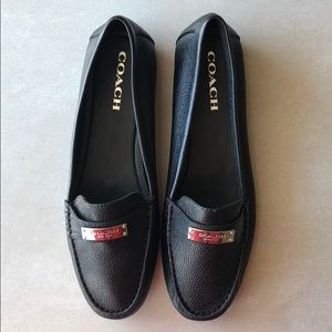 NWOT Coach black loafer